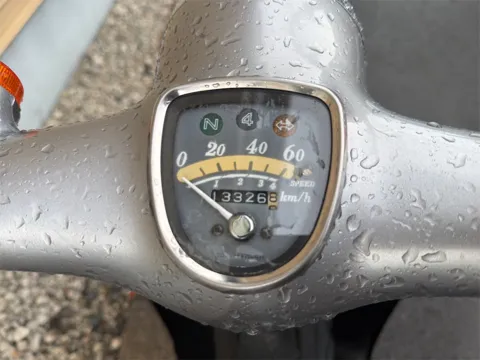 メーター 走行距離13,326km ニュートラル・ギアポジション表示付き