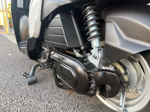ヤマハ ギア YAMAHA刻印入りエンジンカバー・リアサスペンション・センタースタンド