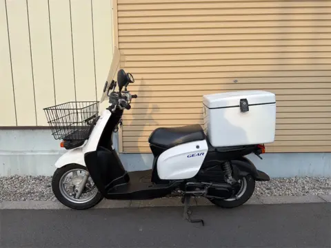 大型リアボックス内部 開けた状態