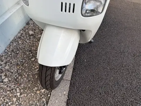 フロントフェイス HONDAロゴ入りカウルとヘッドライト