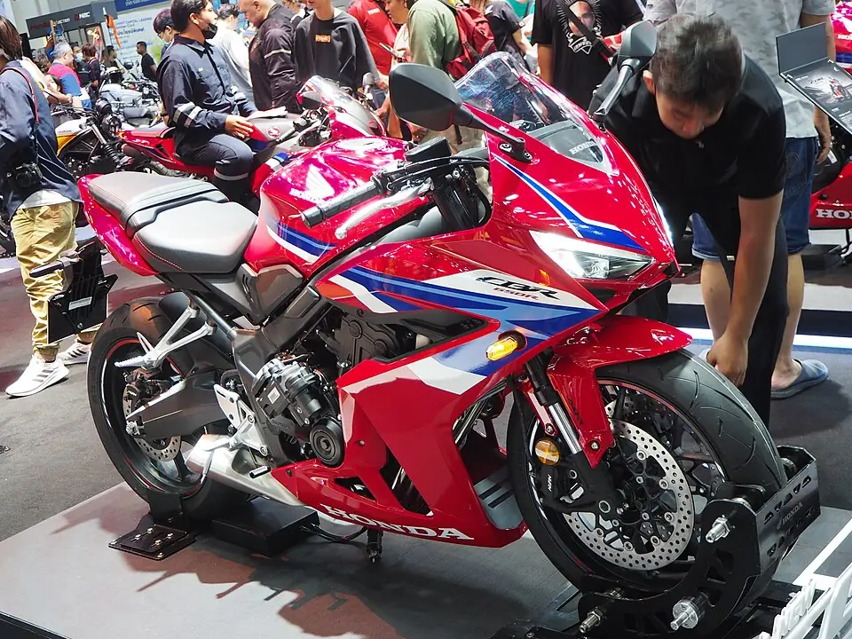 ホンダ CBR650R