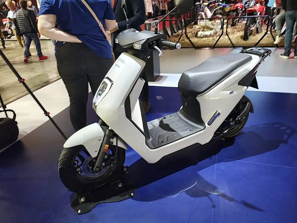 ホンダ EM1 e: