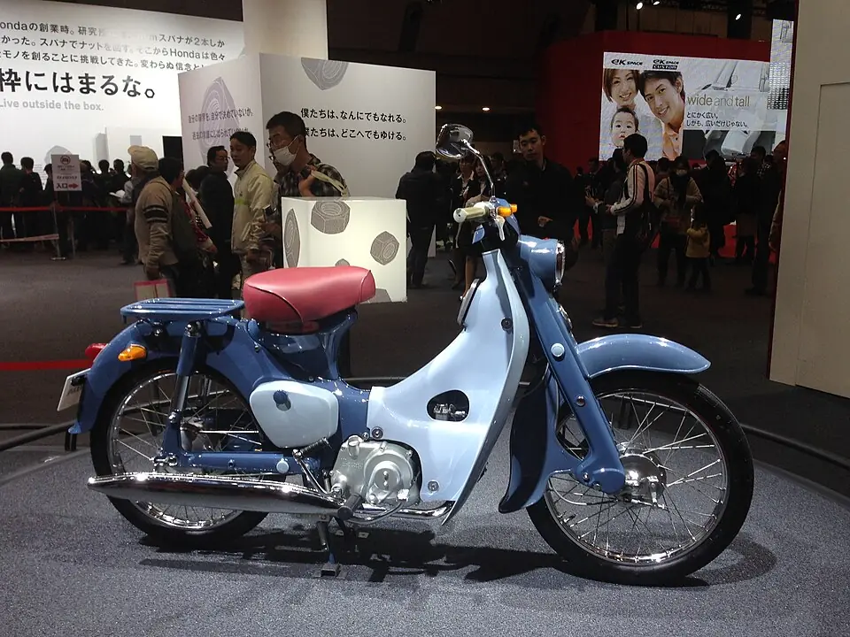 ホンダ スーパーカブC100