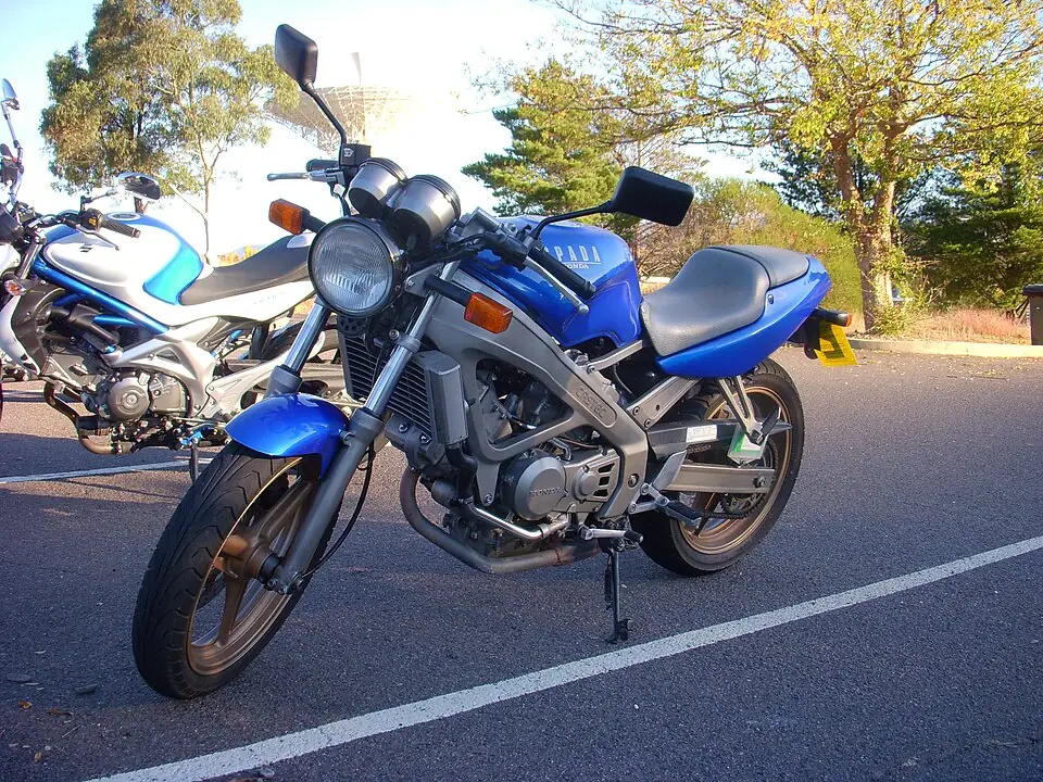 ホンダ VT250スパーダ