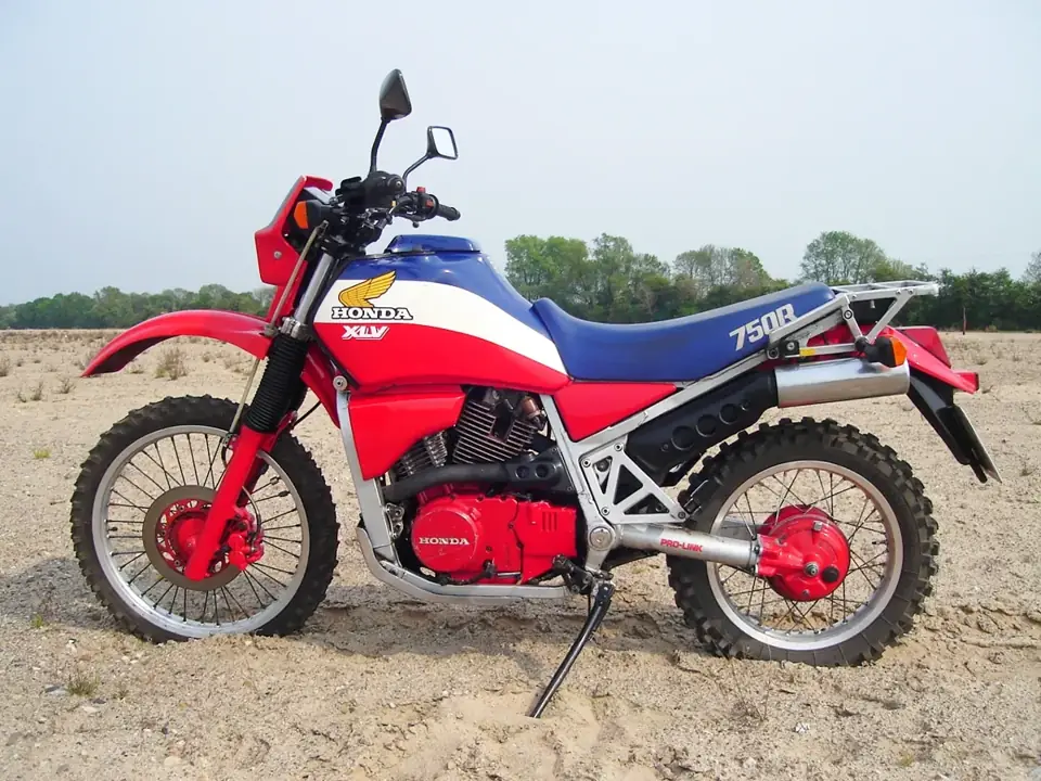ホンダ XLV750R