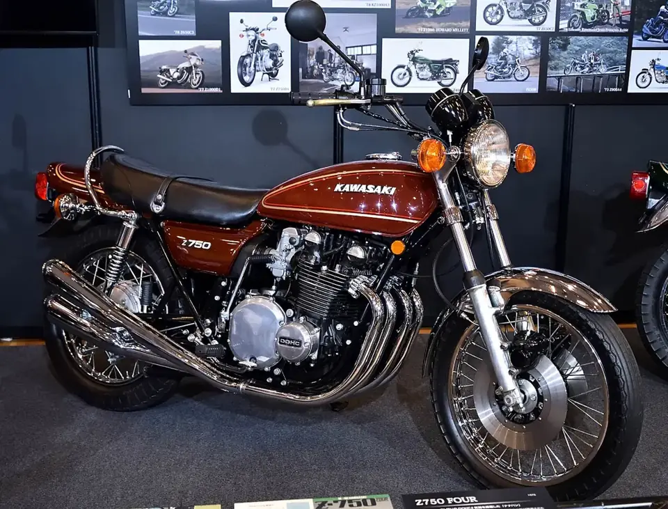 カワサキ 750RS