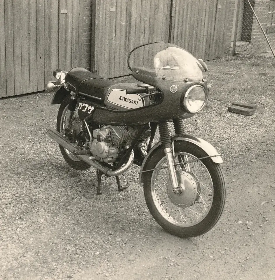 カワサキ 250A1サムライ