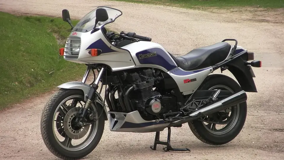 カワサキ GPZ1100