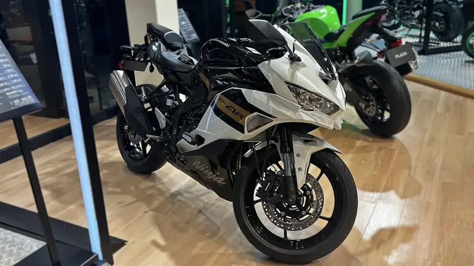 カワサキ ニンジャZX-4R