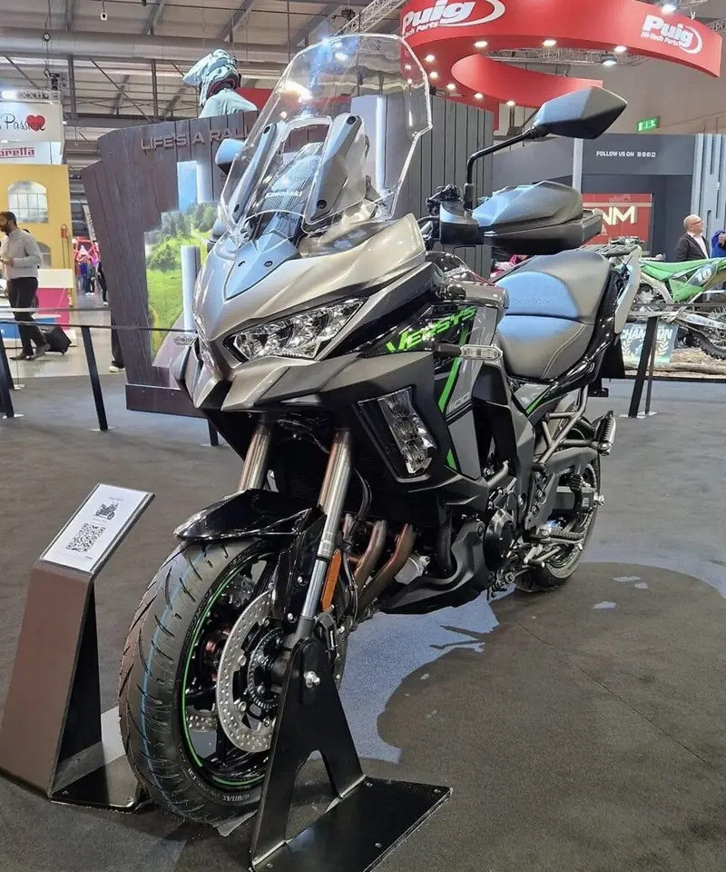 カワサキ ヴェルシス1100SE
