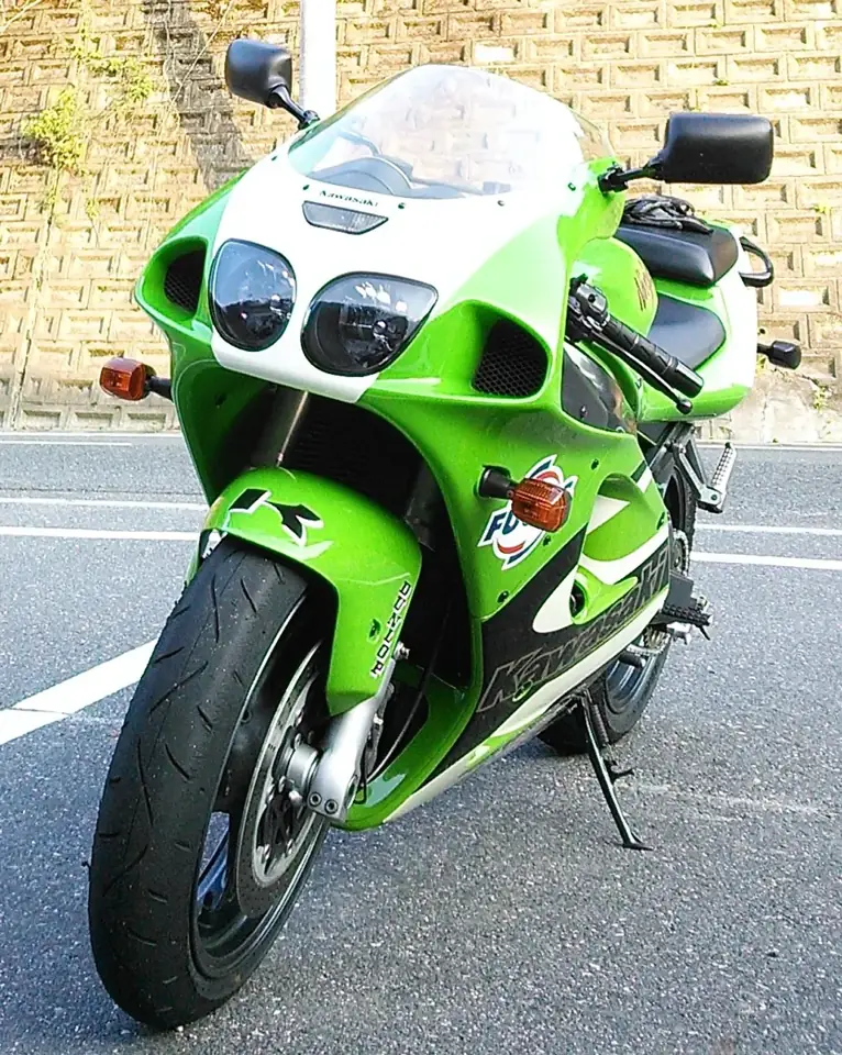 カワサキ ZX-7R