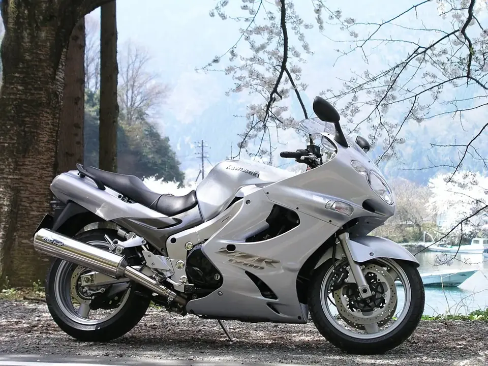 カワサキ ZZR1200