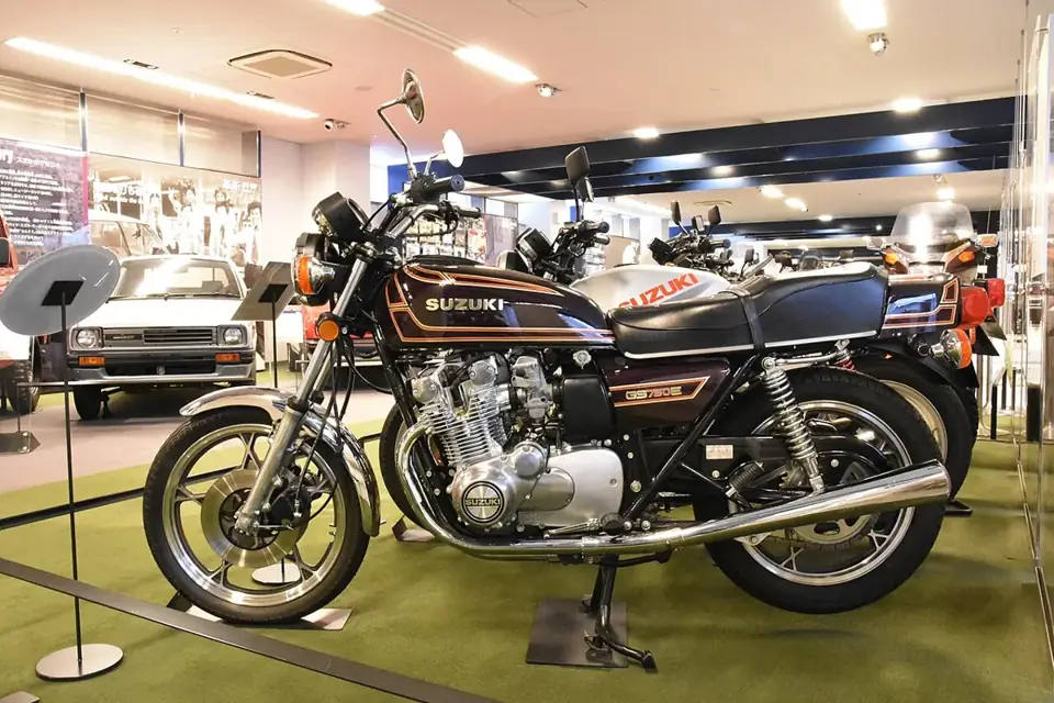 スズキ GS750