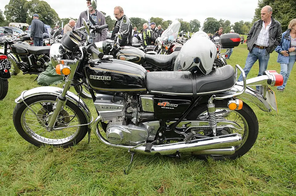 スズキ GT550