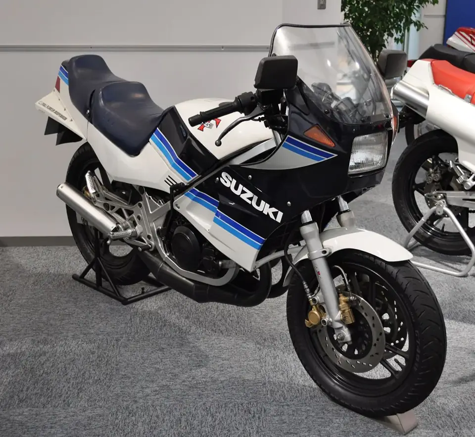 スズキ RG250ガンマ
