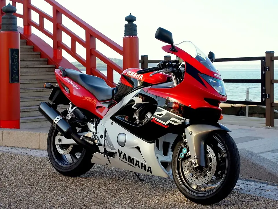 ヤマハ YZF600Rサンダーキャット