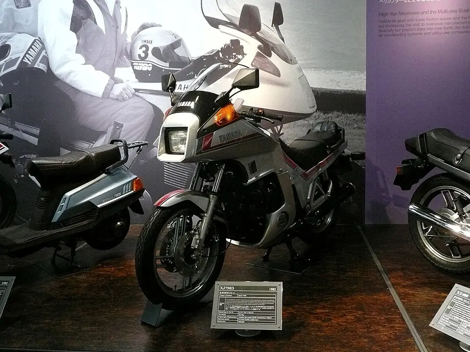 ヤマハ XJ750D