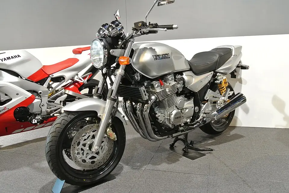 ヤマハ XJR1300