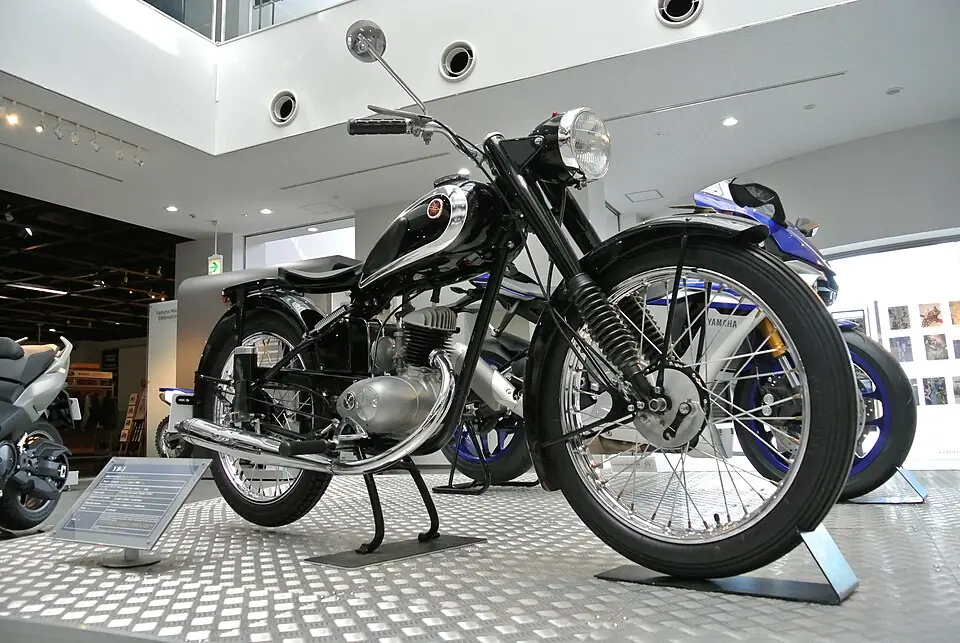 ヤマハ YB-1