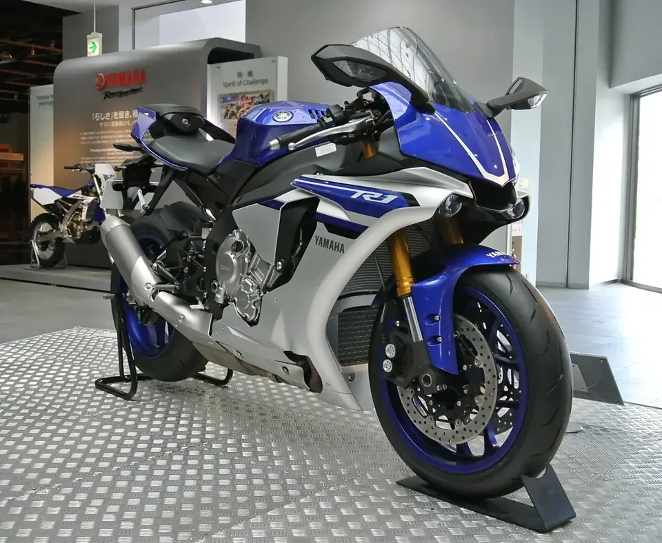 ヤマハ YZF-R1