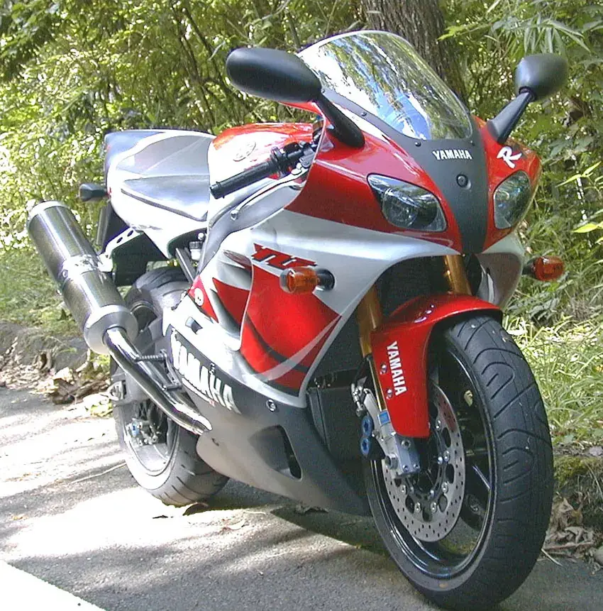 ヤマハ YZF-R7