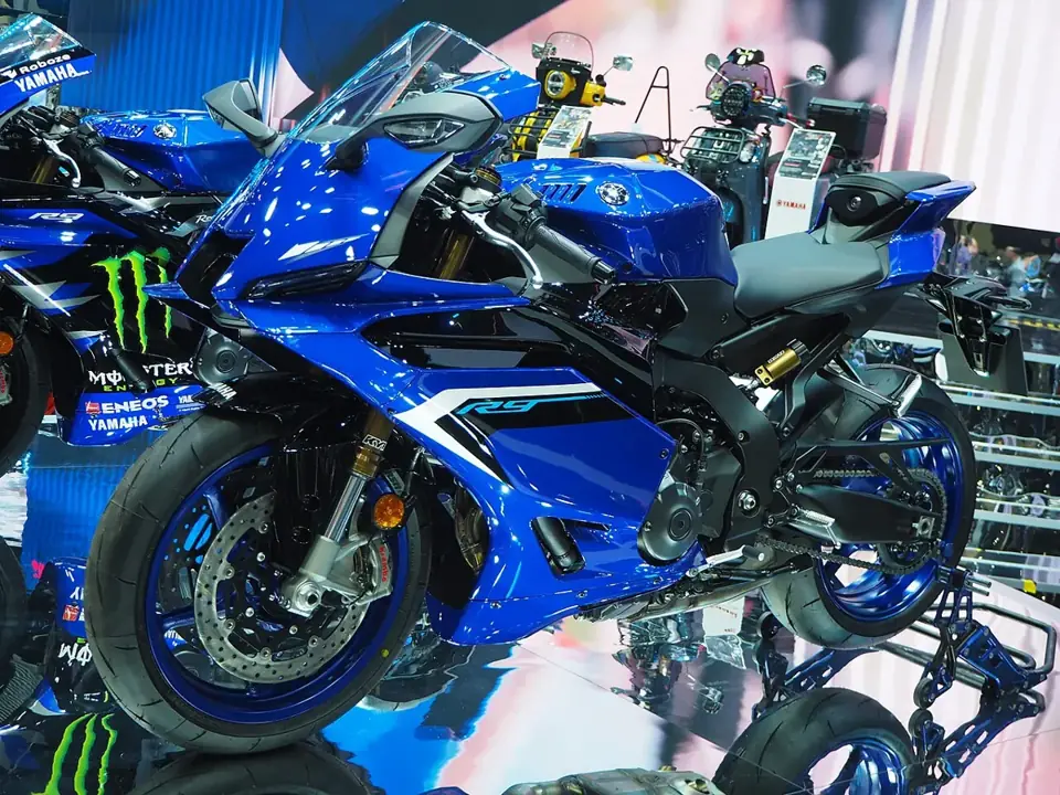 ヤマハ YZF-R9