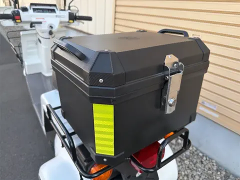 リアボックス